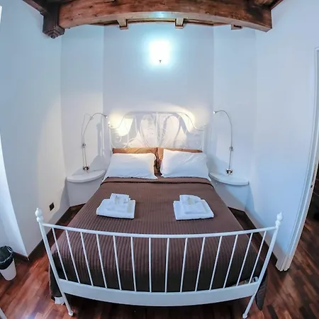 Esquiline Family Deluxe Apartment